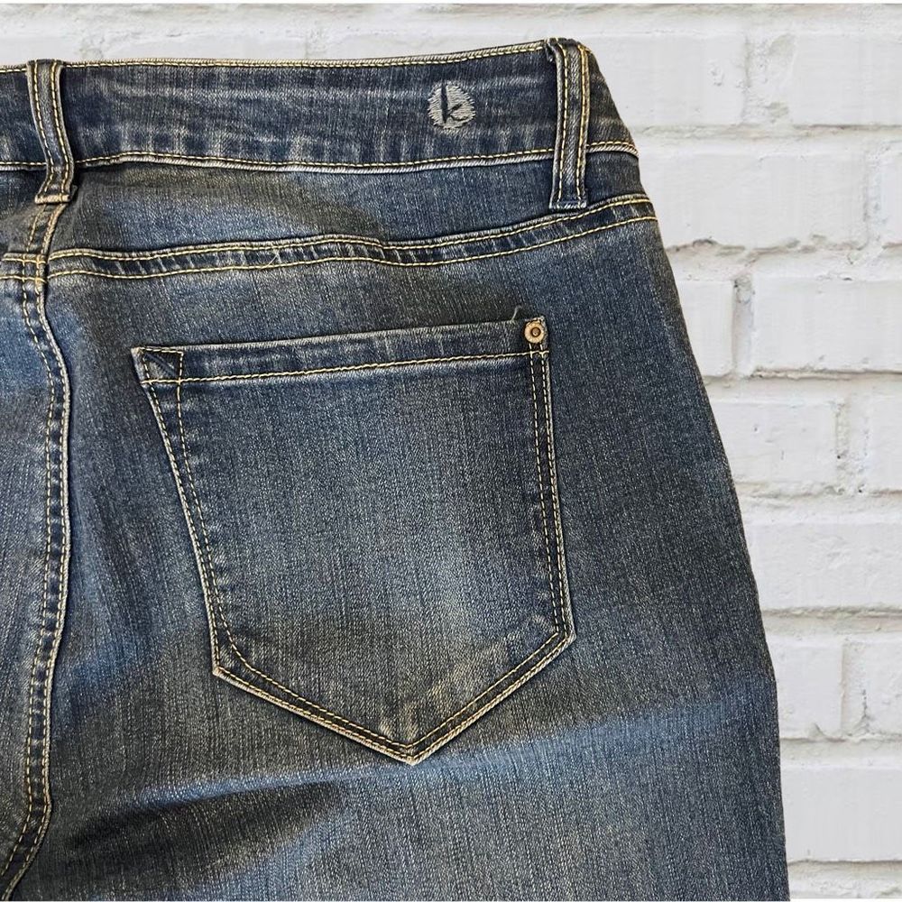 Women's Kensie Disrtressed Fray Cropped Skinny Jeans Size 10/30 - Picture 4 of 6